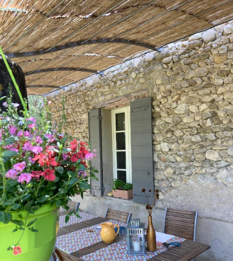 Mas Lou Parpaioun Bed & Breakfast Crestet Екстериор снимка